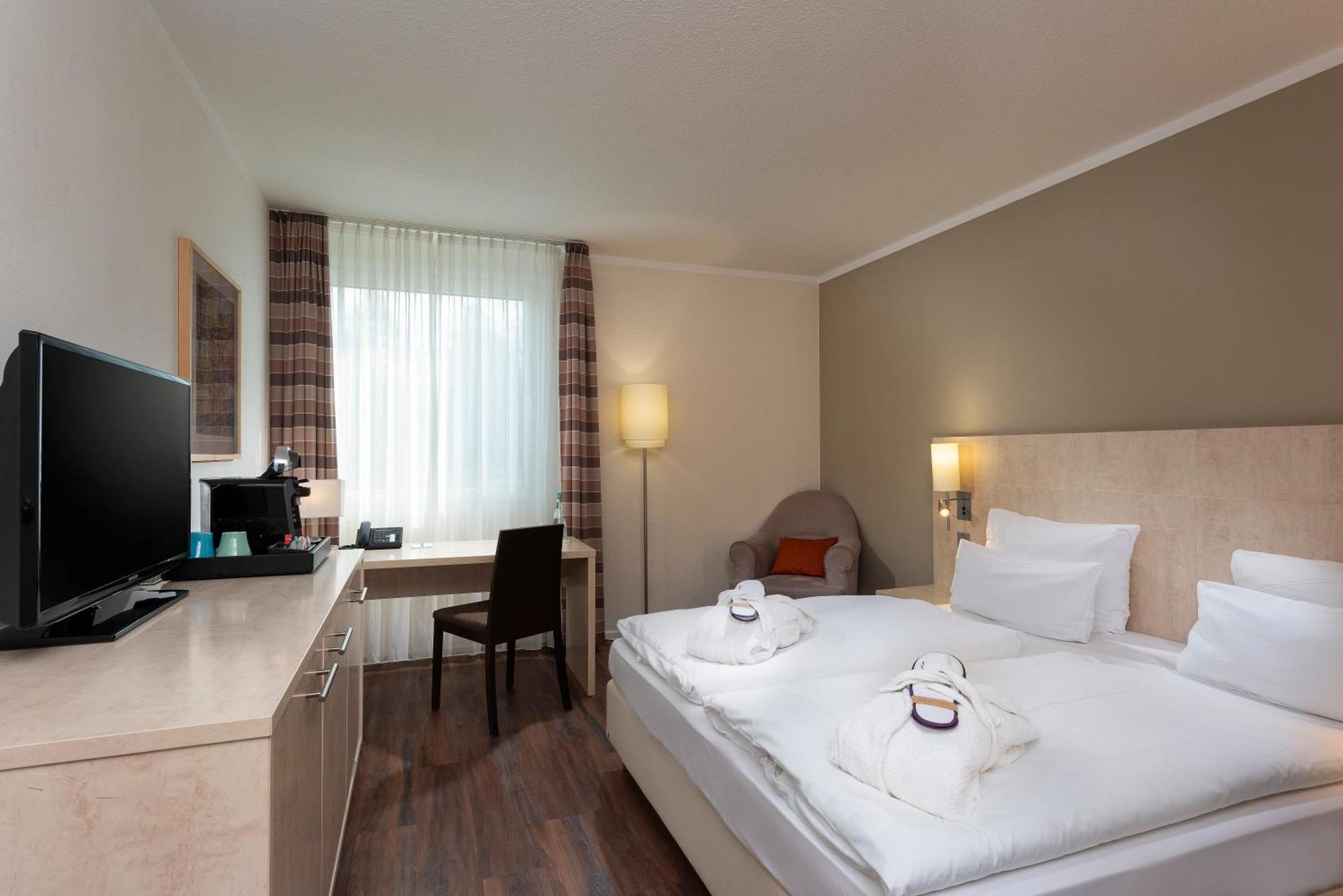 Mercure Hotel Düsseldorf Süd Exterior foto