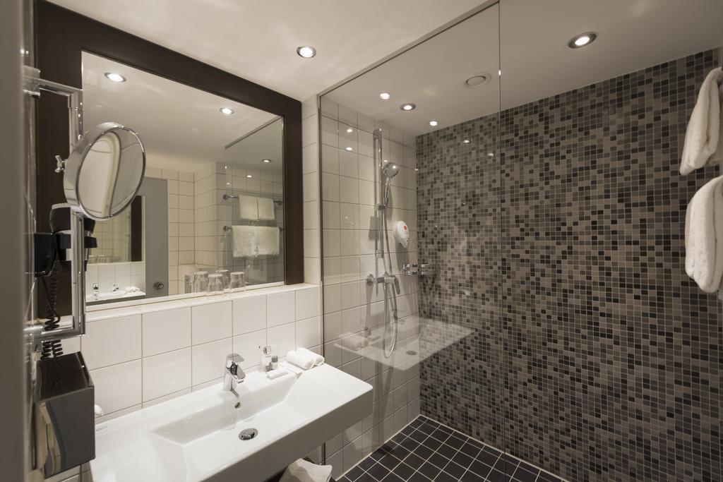 Mercure Hotel Düsseldorf Süd Habitación foto